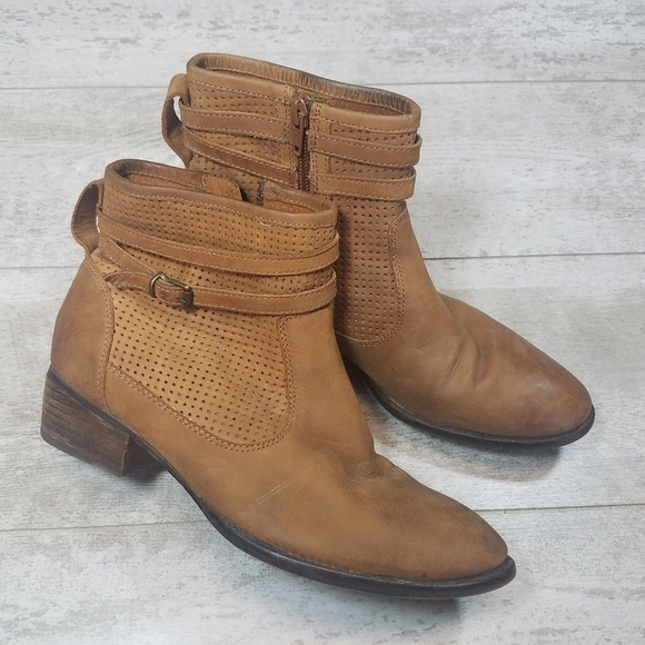 SEYCHELLES Sanctuary Perforated Leather Booties 8 - Picture 1 of 10